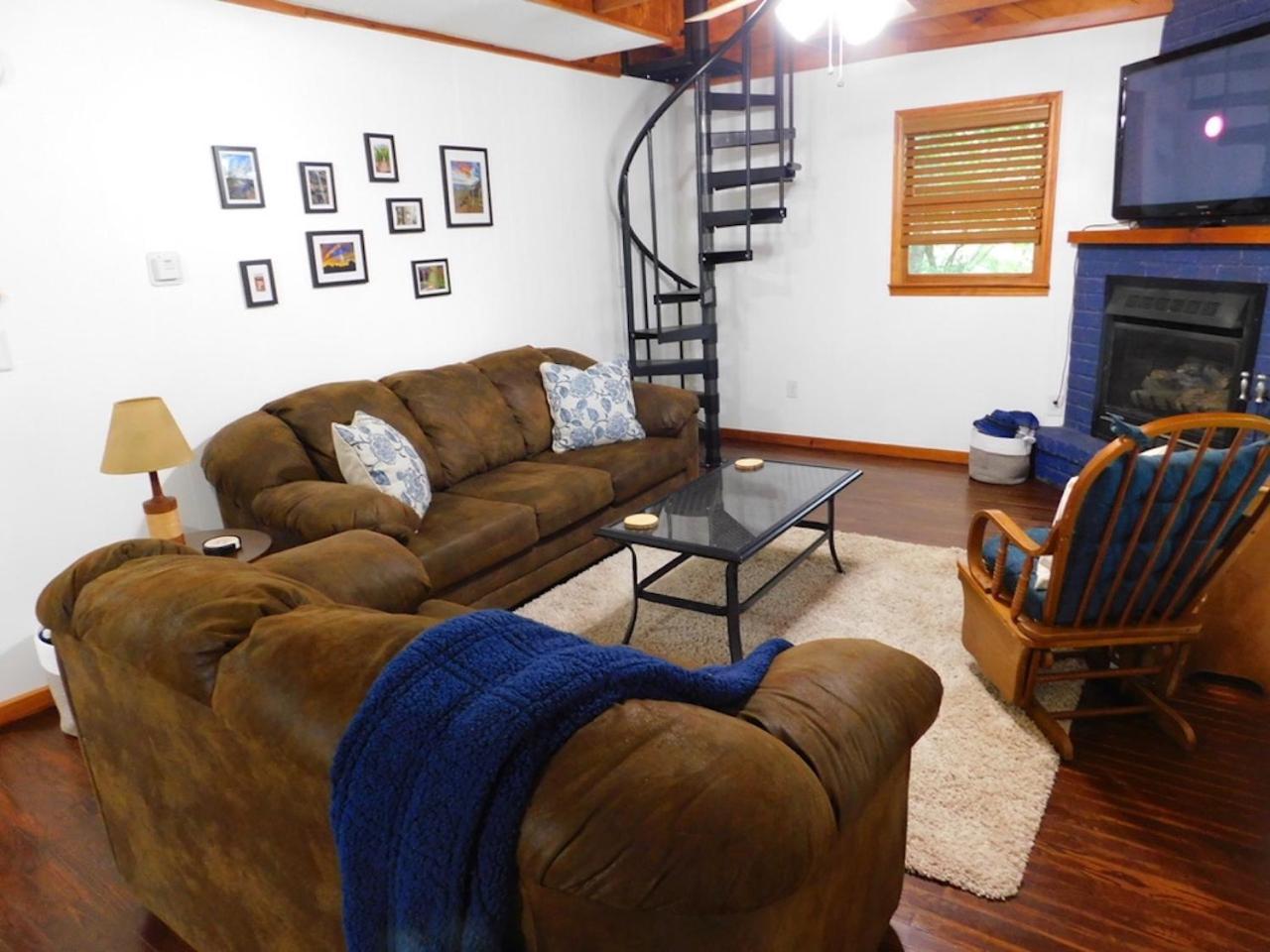Trailseeker Cabin W King Bed Hot Tub At Red River Gorge Natural Bridge Stanton Exterior photo